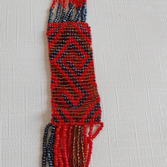 Beautiful 14 Strand Beaded Necklace Bib type Necklace - Picture 5 of 7